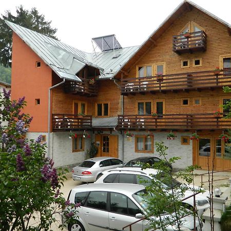 Pensiunea La Cristina Sinaia Exterior foto